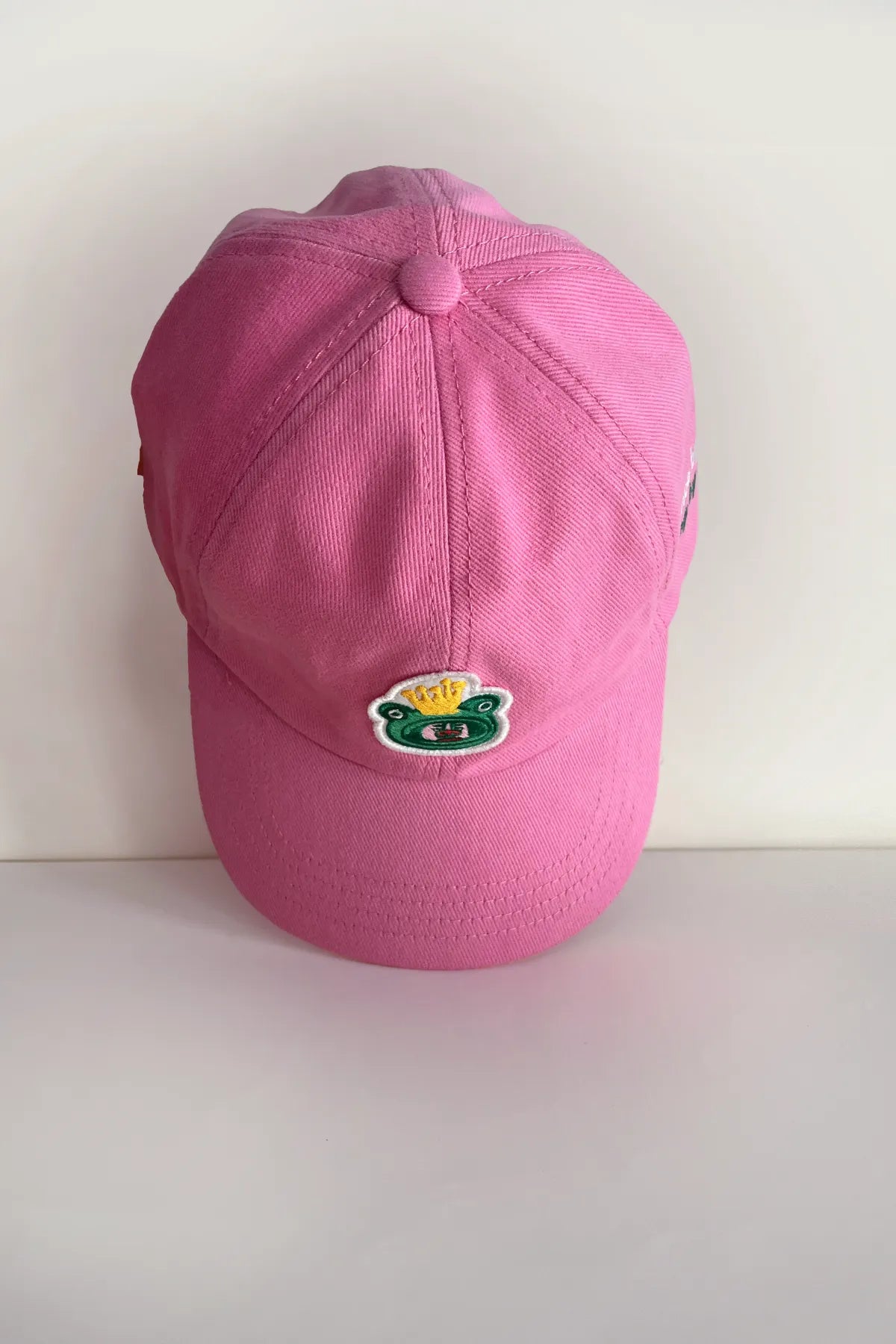 Und Bıyıkof collab “Frog Prince” Pink Cap
