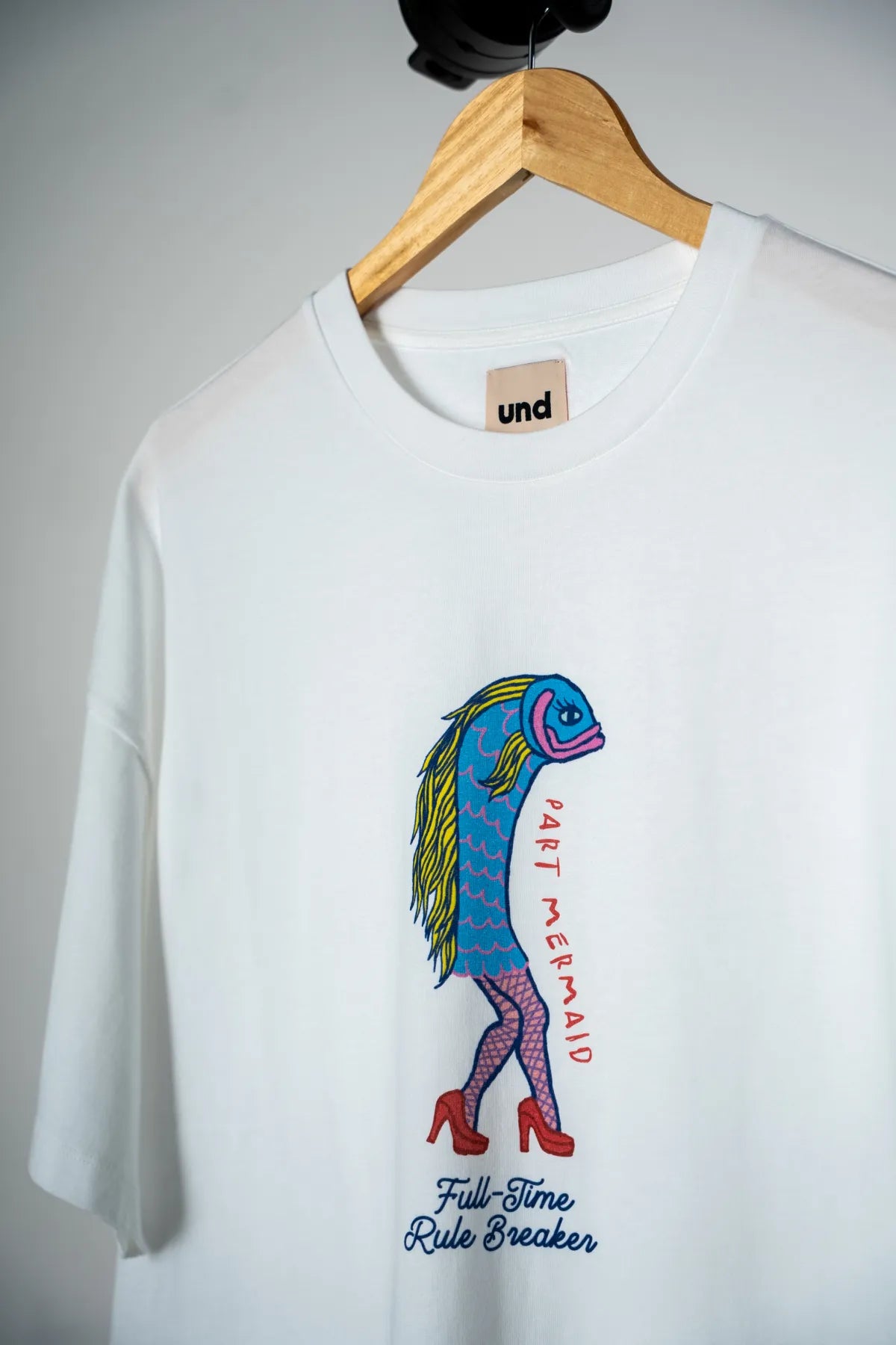 Und Bıyıkof collab “Mermaid” T-shirt