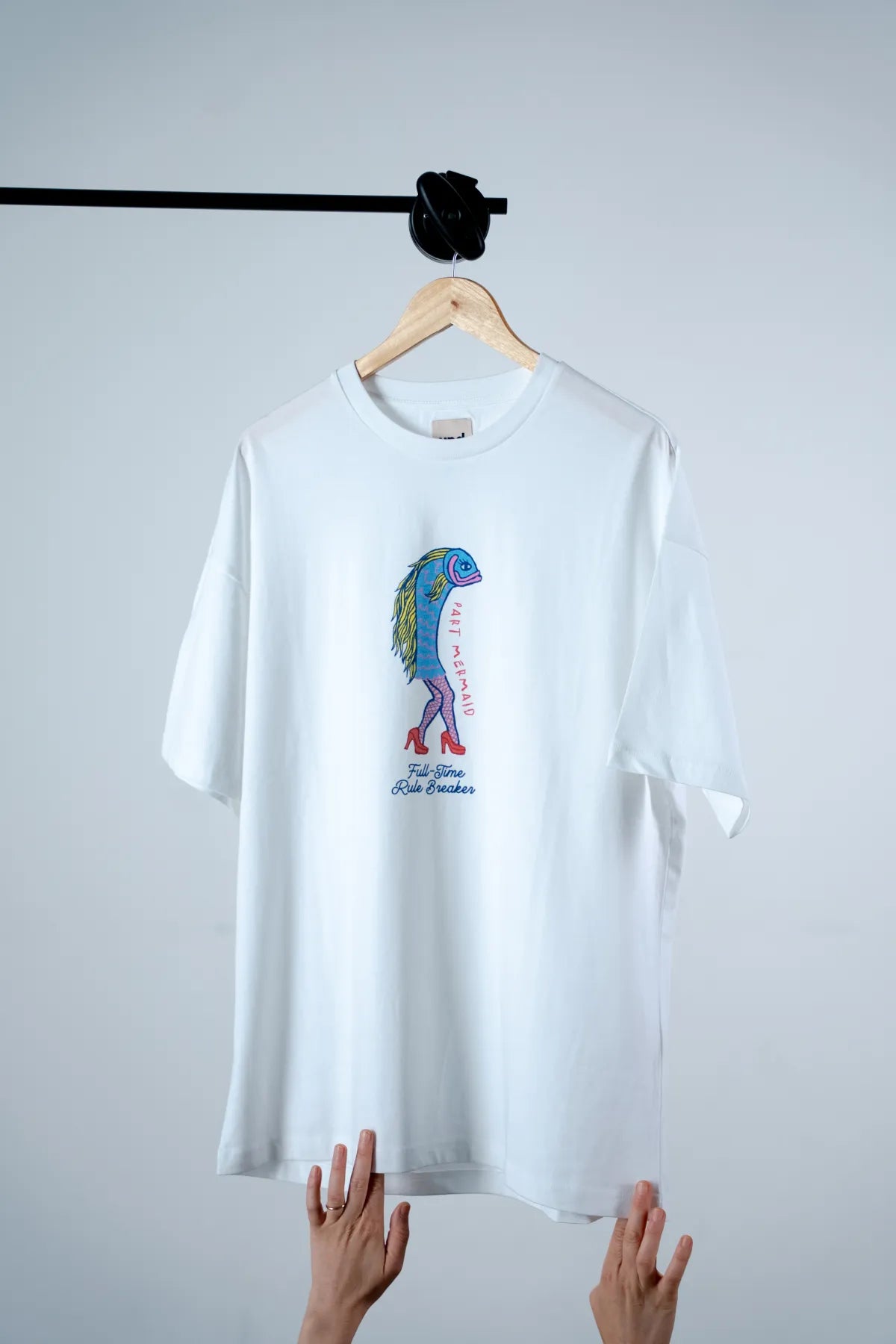 Und Bıyıkof collab “Mermaid” T-shirt